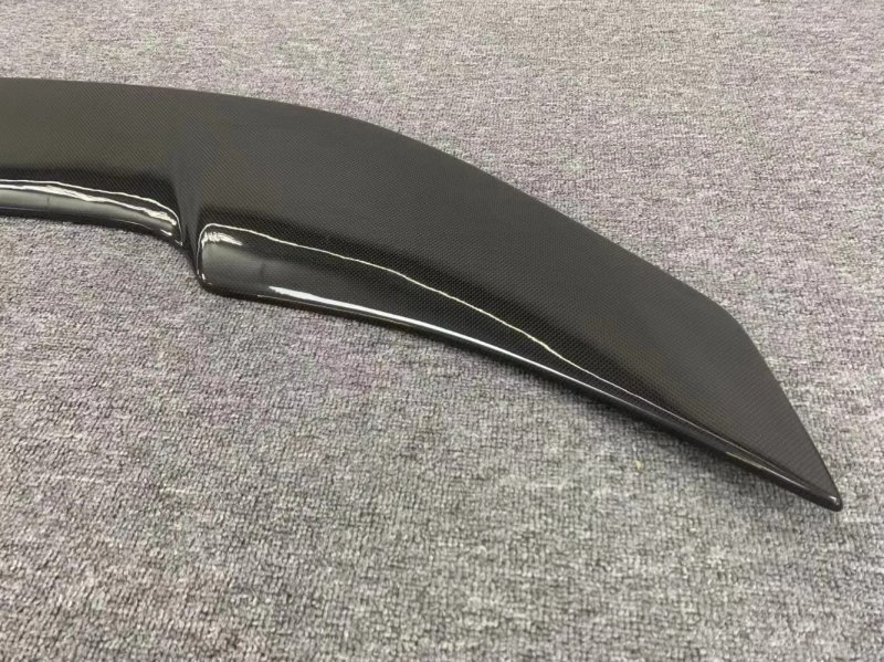 V Style Spoiler Rear Wing High Quality Fast Delivery Dry Carbon Fiber Body Kits for 488